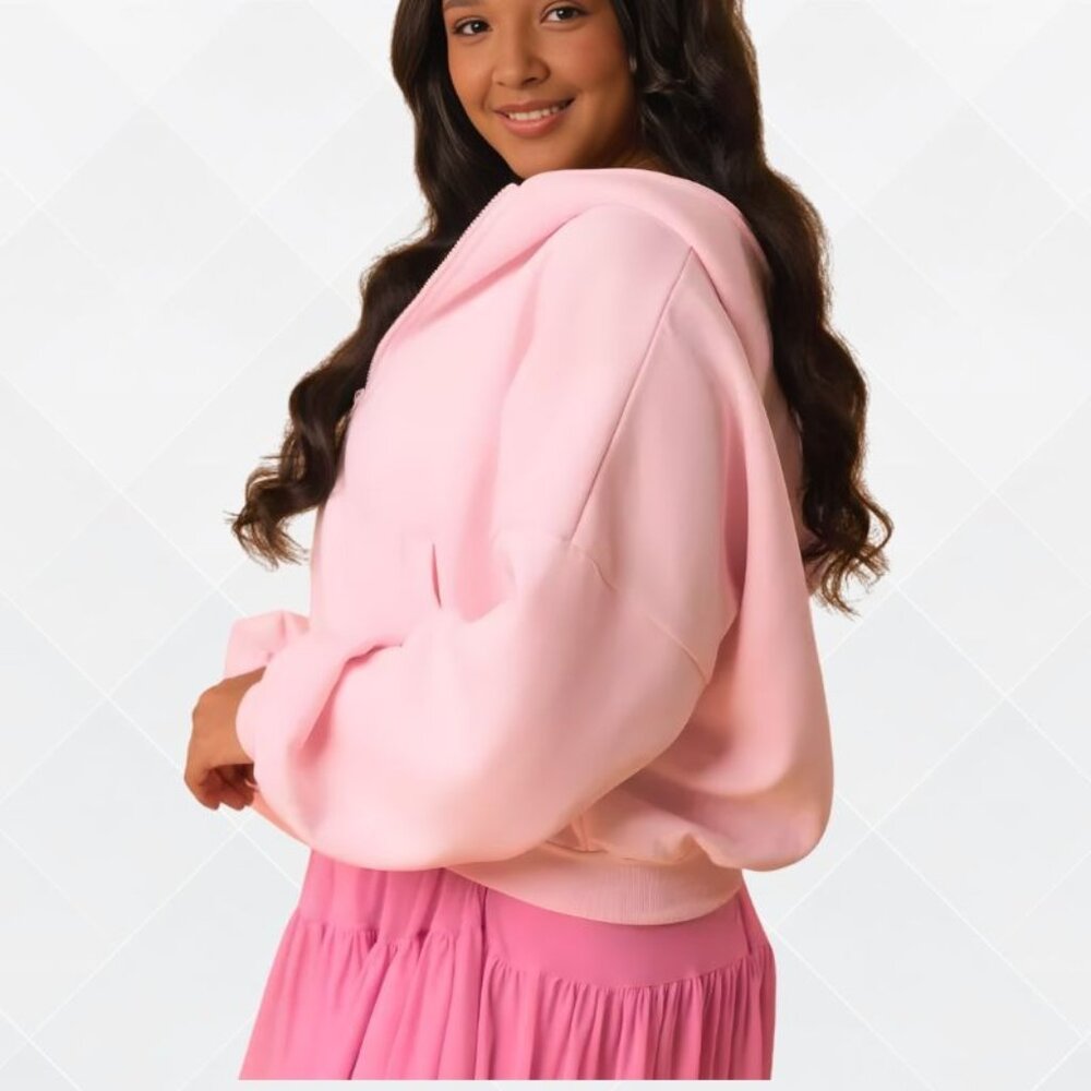 NWT BLOGIGATES MARSHMELLOW HOODIE- Lilac Snow